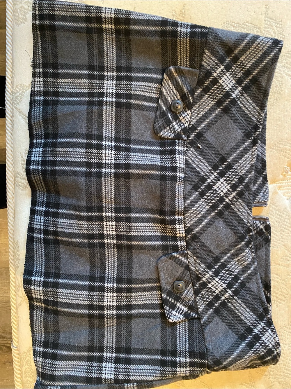 Plaid mini skirt